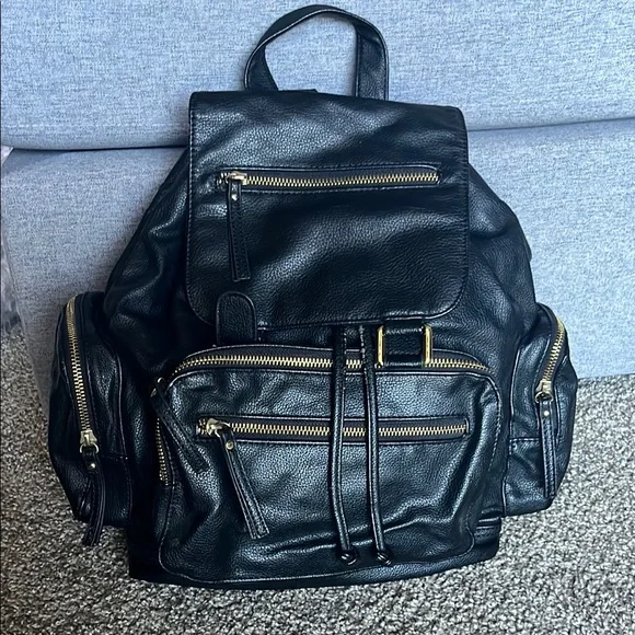 🔥Faux Leather Backpack - Picture 1 of 5